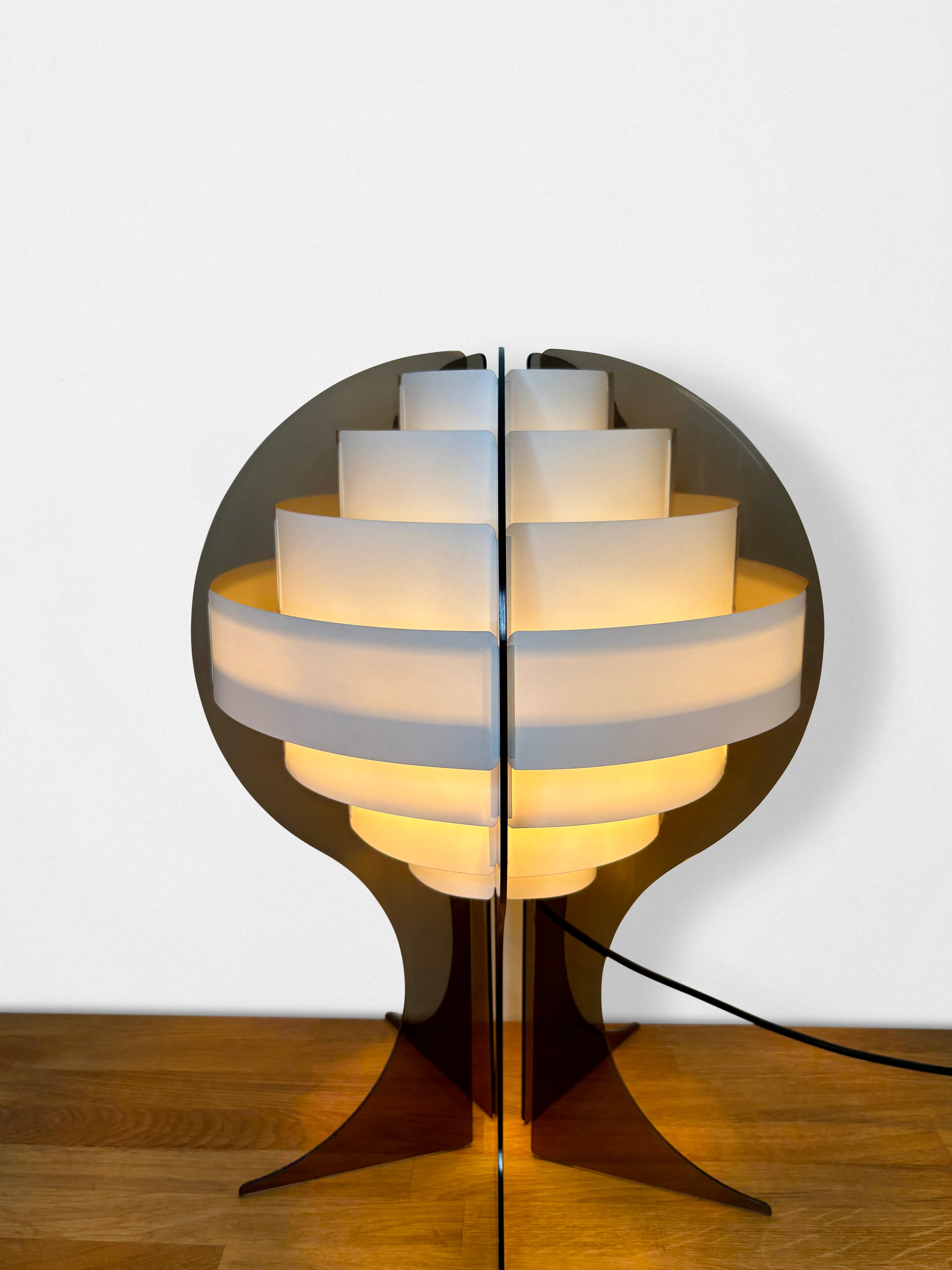 Lampe à poser Strips
