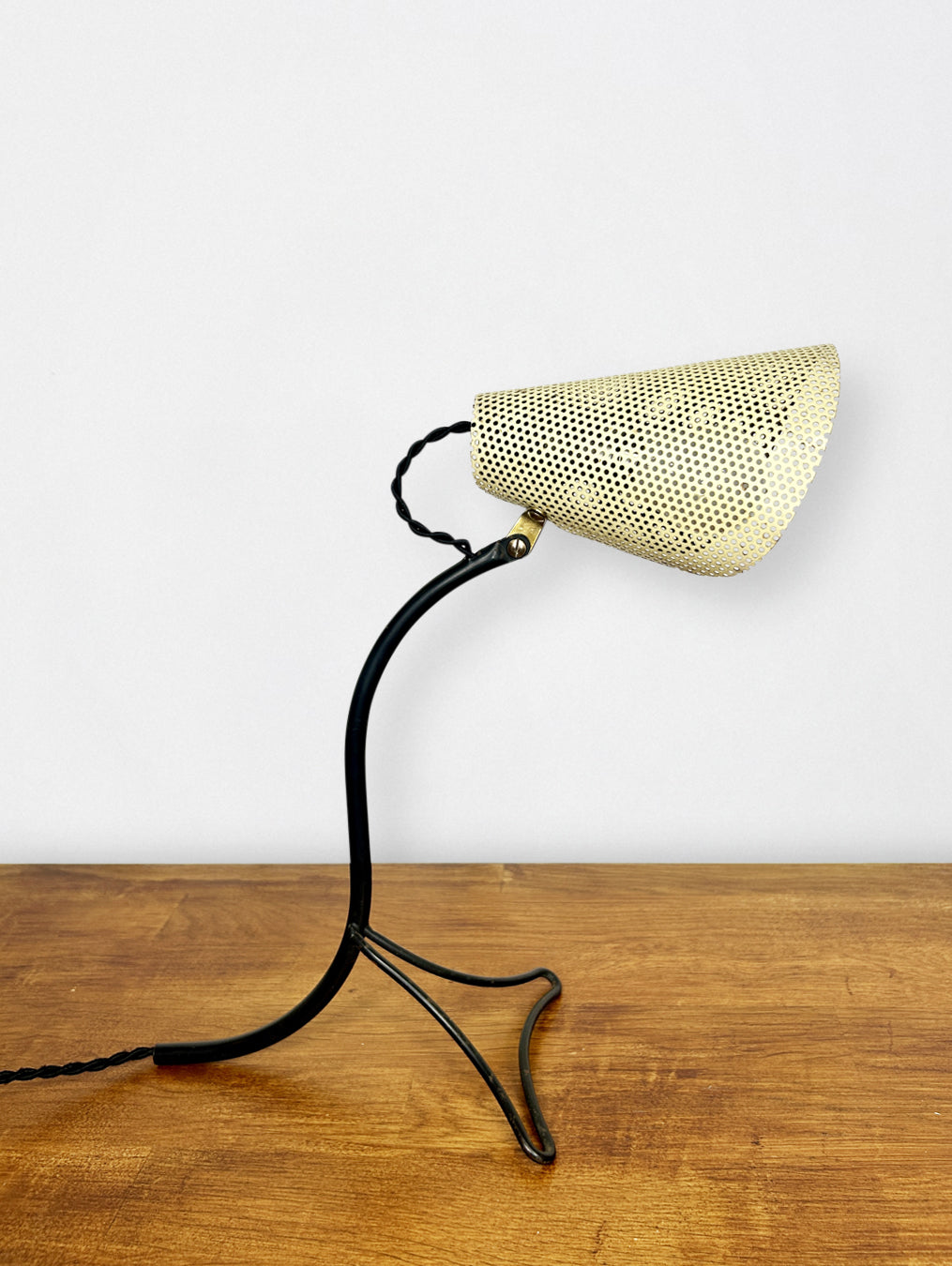 Lampe de table moderniste